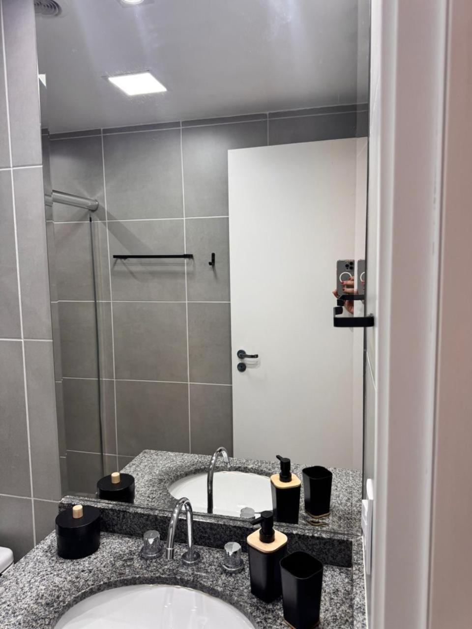 502 Lux Allianz Park Apartment