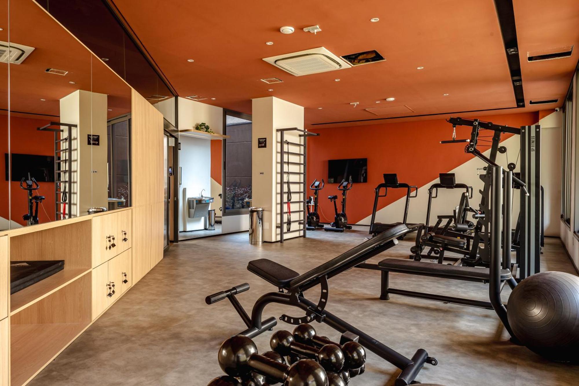 502 Lux Allianz Park Apartment